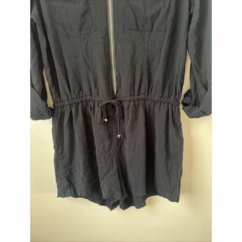 GUESS Women’s Black Romper Size M Rolled Sleeve Gold Zip Front One Piece - Picture 6 of 7
